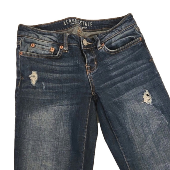 Womens Aeropostale Y2K style slightly distressed jeans size 0 short. - Picture 3 of 13